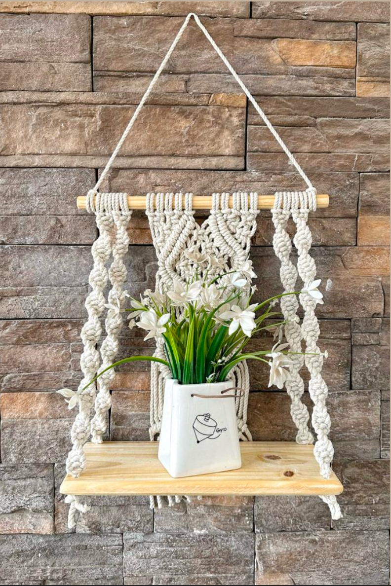 Heart shaped plant hanger